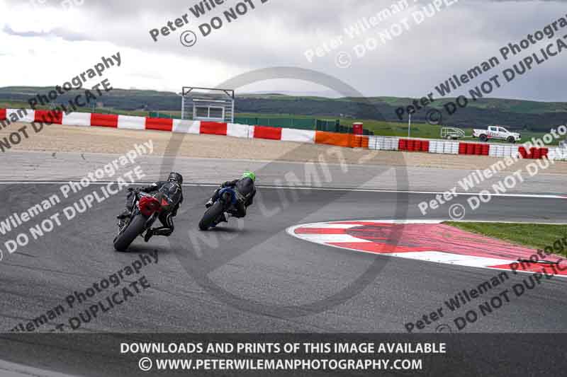 cadwell no limits trackday;cadwell park;cadwell park photographs;cadwell trackday photographs;enduro digital images;event digital images;eventdigitalimages;navarra;no limits trackdays;peter wileman photography;racing digital images;trackday digital images;trackday photos